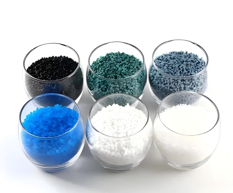 हाय-हार्डनेस TPE मटेरियल उत्पादने अधिक सहजपणे पांढरे होतात का? सामग्रीची कडकपणा गोरेपणाशी संबंधित आहे का?